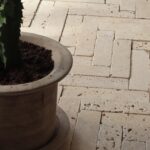 IVORY MIX travertine brick slip 20×5×5 cm honed